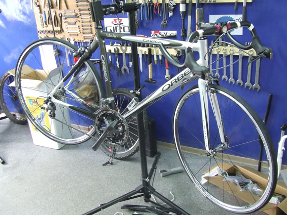 сборка велосипеда из коробки